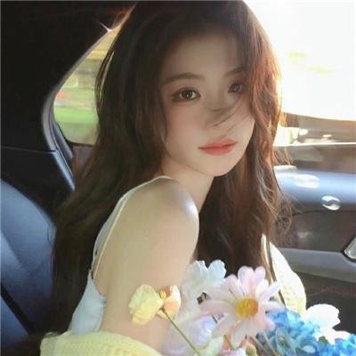 母亲面前无姓氏